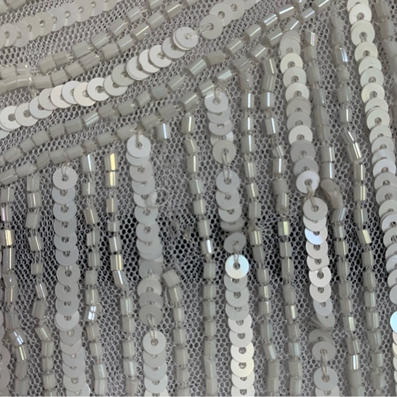 ASOS DESIGN sequin top with geo pattern in white - Picture 7 of 8